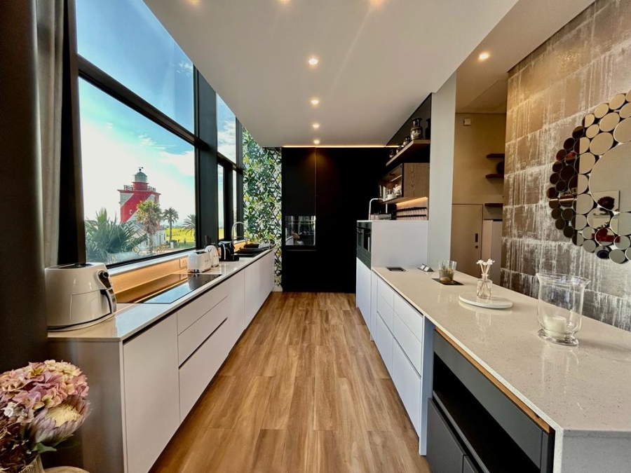 To Let 2 Bedroom Property for Rent in Mouille Point Western Cape